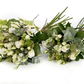 fwthumbRose buds and thistle Brides Bouquet Wedding Flowers Sheffield-600x400.jpg